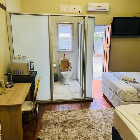 St Eve Lodge & Spa Bloemfontein Esterno foto