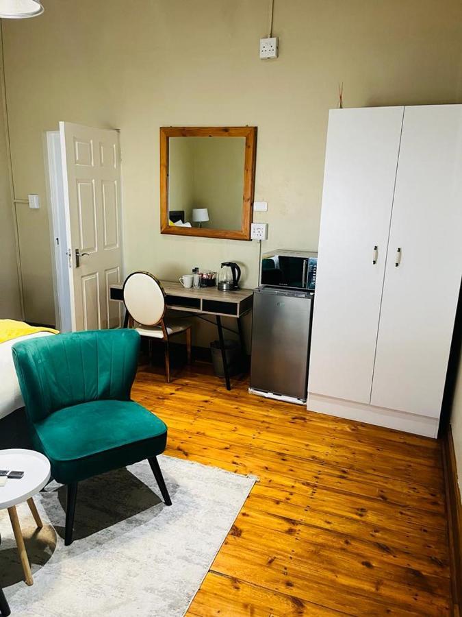 St Eve Lodge & Spa Bloemfontein Esterno foto