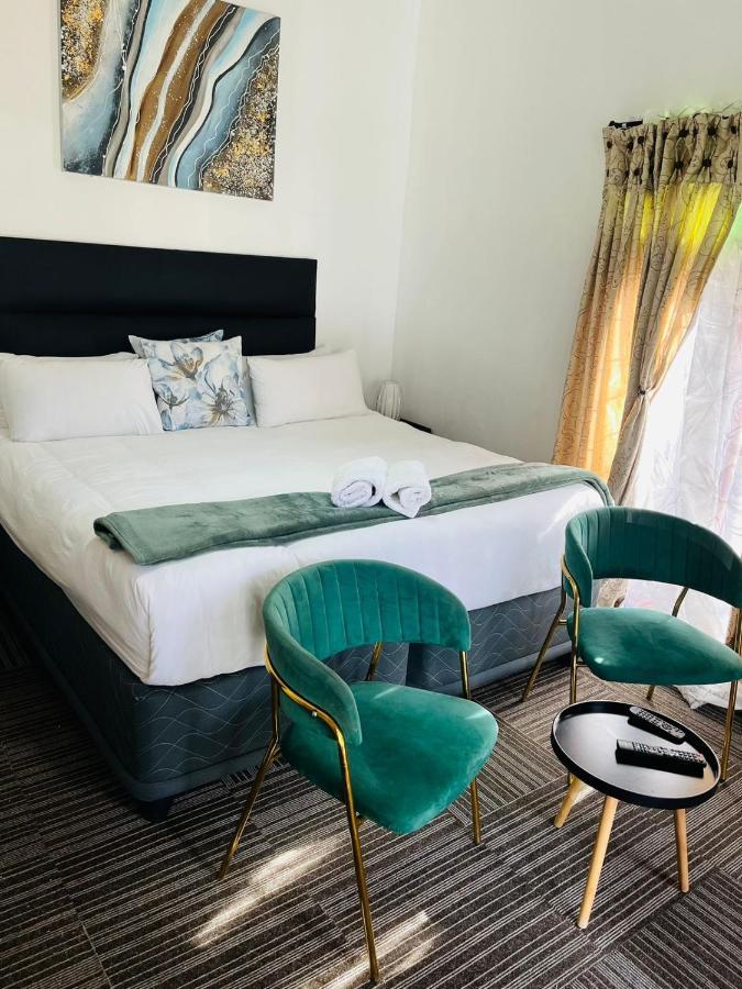 St Eve Lodge & Spa Bloemfontein Esterno foto