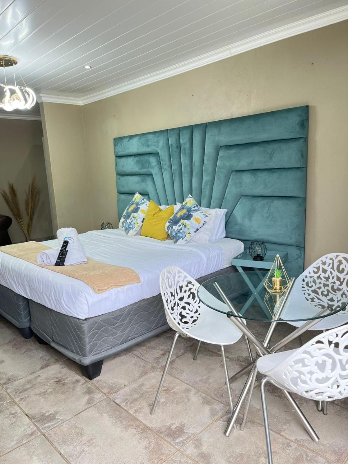 St Eve Lodge & Spa Bloemfontein Esterno foto
