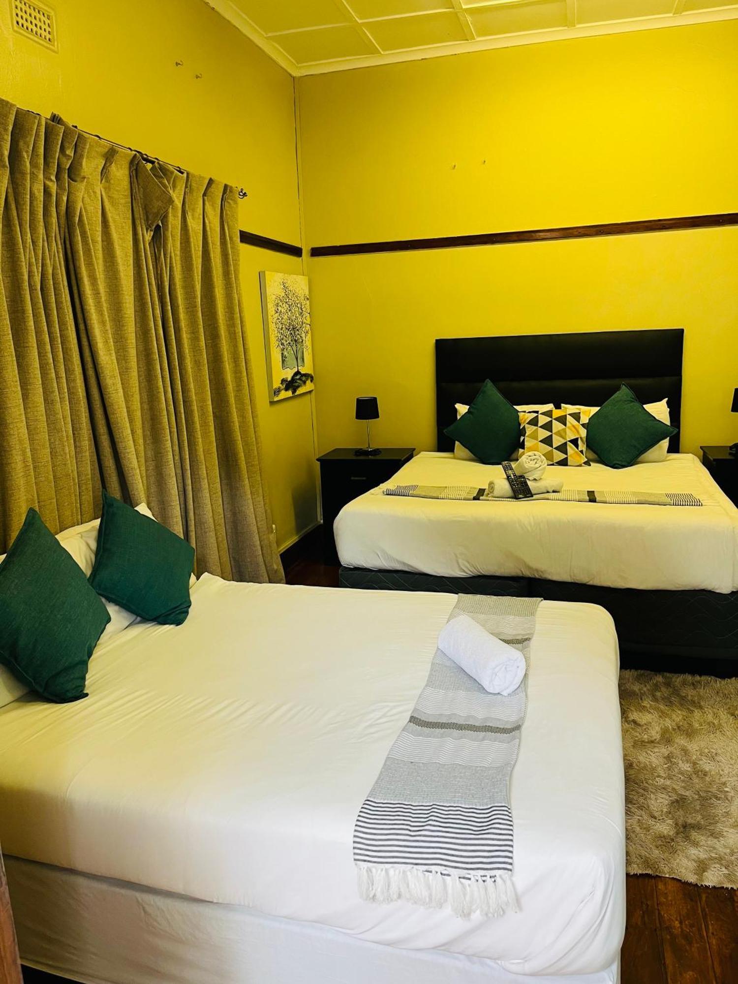 St Eve Lodge & Spa Bloemfontein Esterno foto