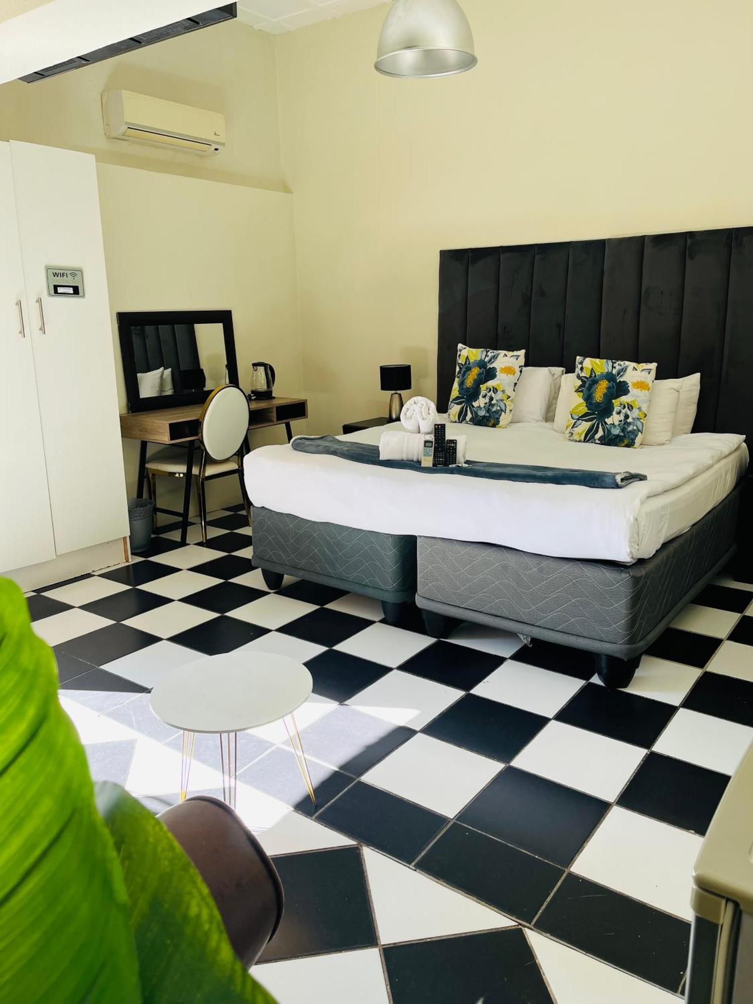 St Eve Lodge & Spa Bloemfontein Esterno foto